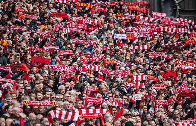 英超半场：两队合计零射正，琼斯远射中框，利兹联0-0利物浦（英超半场战报：利兹联0-0利物浦，双方零射正，琼斯远射中柱）