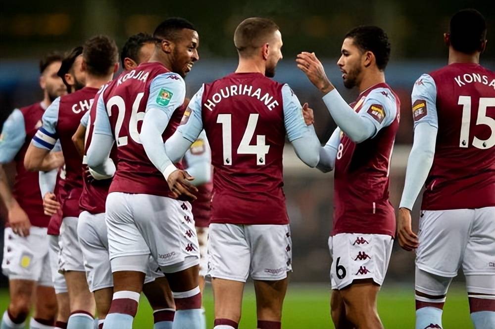 他带着伤坚持踢到最后