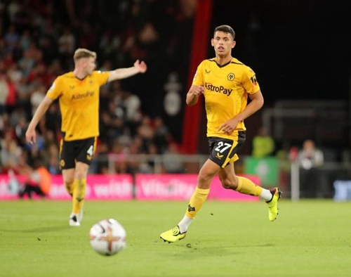 中超9／10月最佳阵容：卡扎伊什维利领衔，吴曦、吕焯毅入选（中超9-10月最佳阵容出炉：卡扎伊什维利领衔，吴曦、吕焯毅在列）