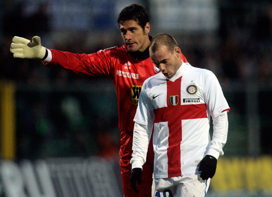 不给踢又不让走？阿莫林：梅努是曼联重要一员，冬窗不补强则留队（不上场也不放人？阿莫林：梅努是曼联关键成员，若冬窗无引援将留队）