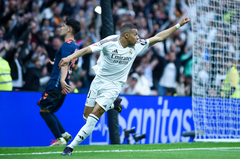 戴格诺特谈16连胜：我们还有很大改进空间，要专注于下个回合（戴格诺特：16连胜仍不满足，专注打好下一个回合）