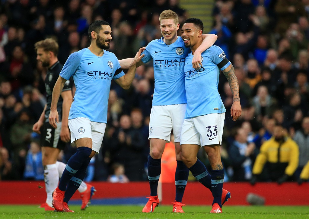 美记：保罗·乔治在场76人每百回合防守效率提升11.2分