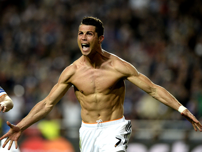 意媒：米兰与科莫的海外赛，将是意甲史上首次启用外籍裁判组（意媒：米兰对科莫海外赛将成意甲首次由外籍裁判组执法）