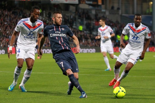 TA：阿森纳未积极推动冬窗出售球员；预计明夏将买断因卡皮耶（TA：阿森纳今冬不主动清洗，明夏或买断因卡皮耶）