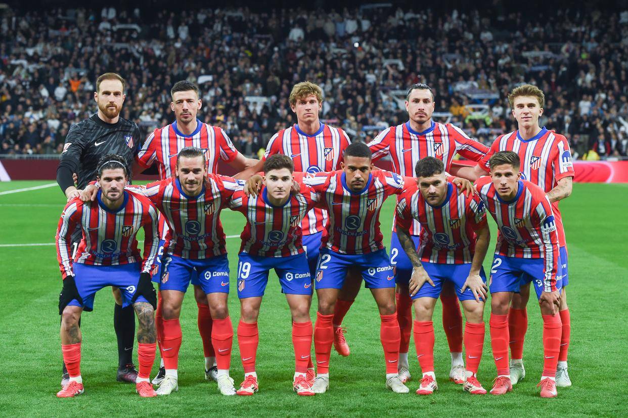 那不勒斯夺得队史第三座意超杯冠军，时隔11年再度捧杯（那不勒斯时隔11年再捧意超杯，队史第三次夺冠）