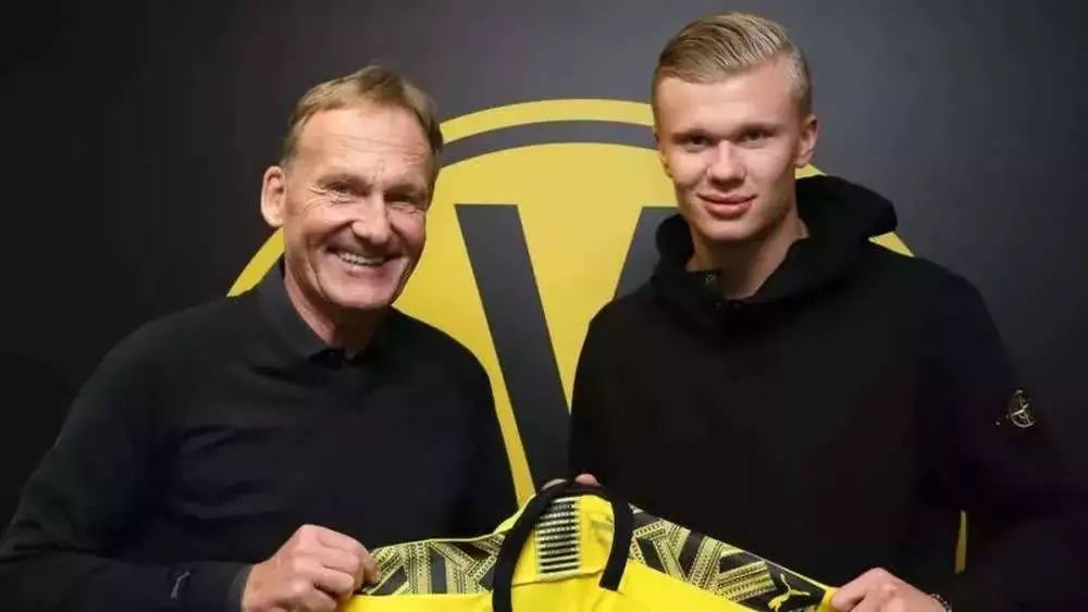 记者：多特对贝壳标价2500万-3000万欧，否则宁可其自由转会（记者：多特为贝壳要价2500万-3000万欧，不达价宁让其自由离队）