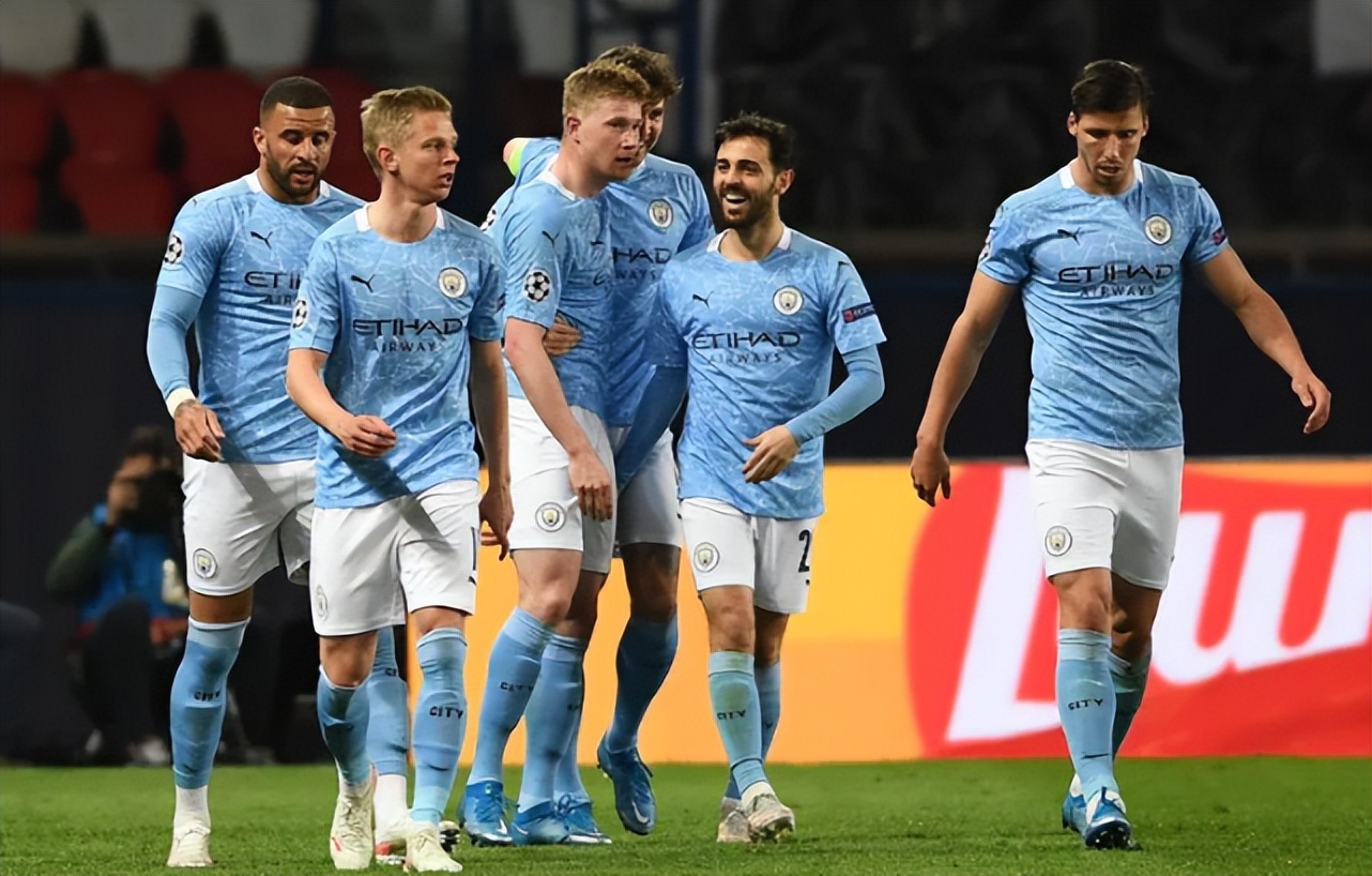 姆巴佩速度突破 防线全面告急（姆巴佩闪电突进 后防线告急）