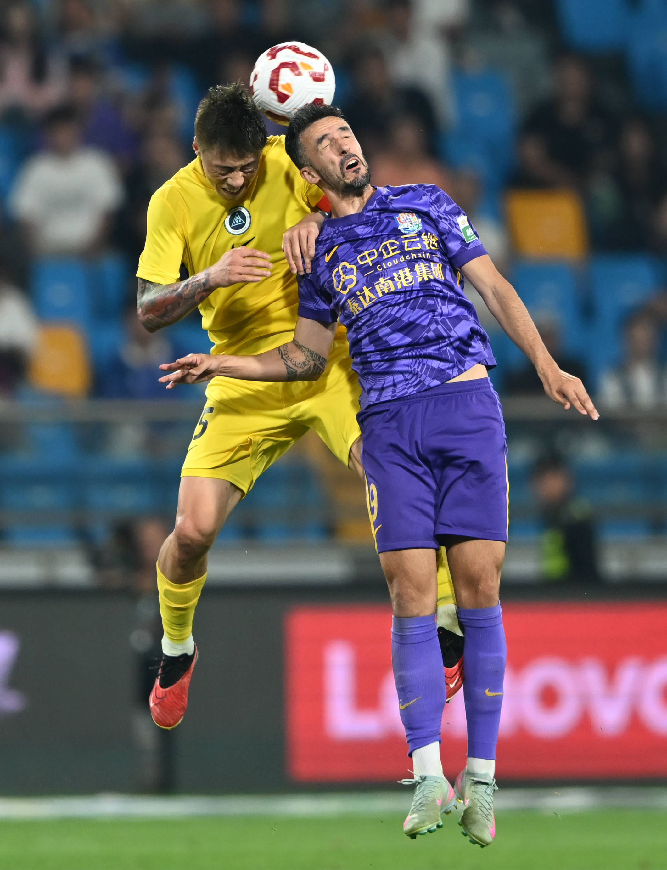 记者：帕尔默缺席欧冠赛前训练，但球员并未受伤