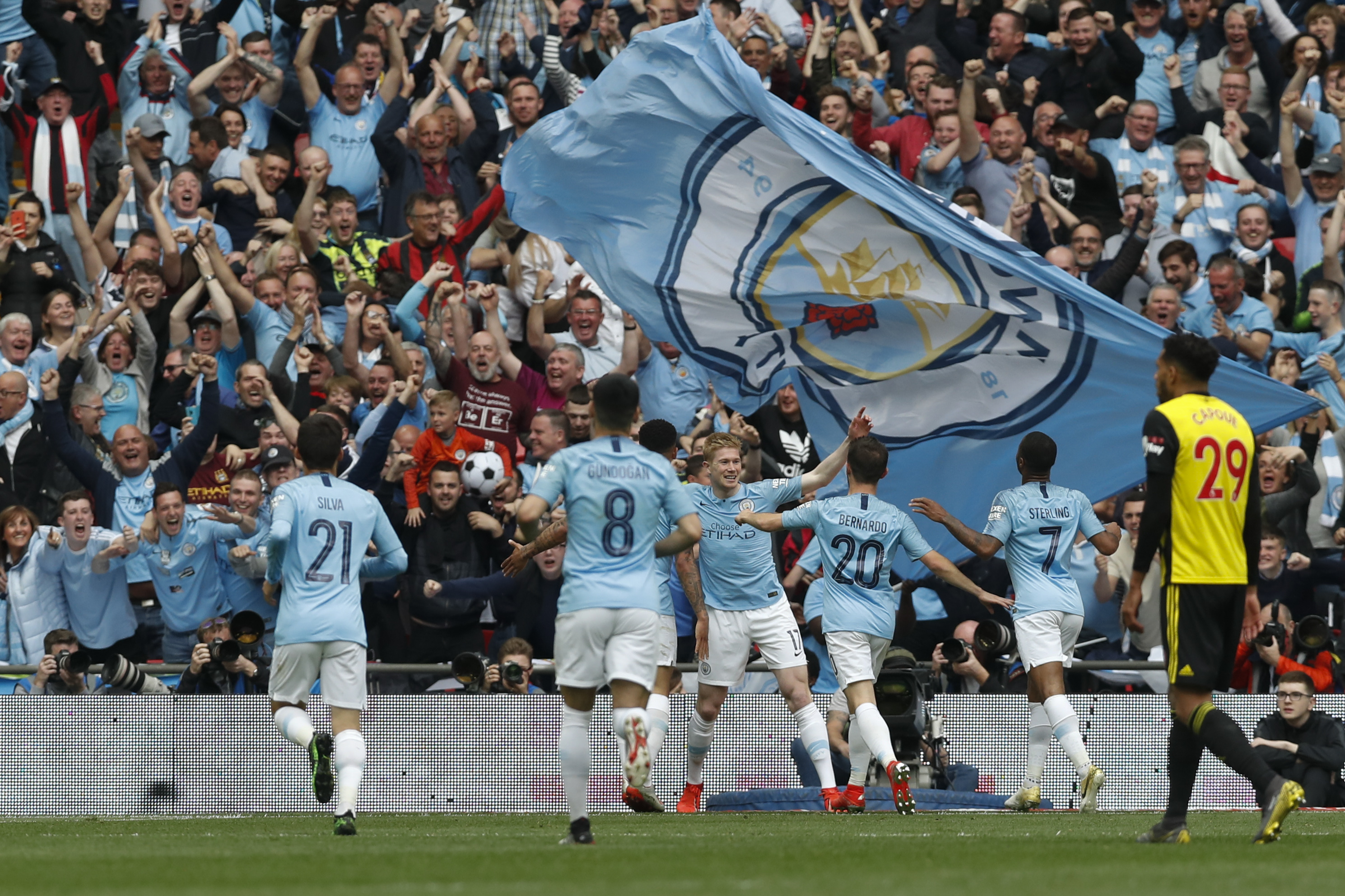 桑德兰进球功臣布罗比：逆转伯恩茅斯比绝平阿森纳更爽（桑德兰射手布罗比：逆转伯恩茅斯比补时绝平阿森纳更痛快）