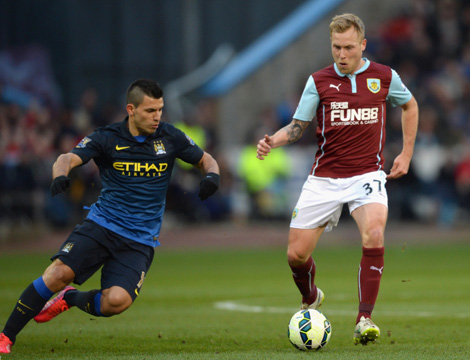 德劳伦蒂斯：孔蒂正带领球队重回正轨，球员也听从了他的指示（德劳伦蒂斯：孔蒂率队回到正轨，球员严格执行其要求）