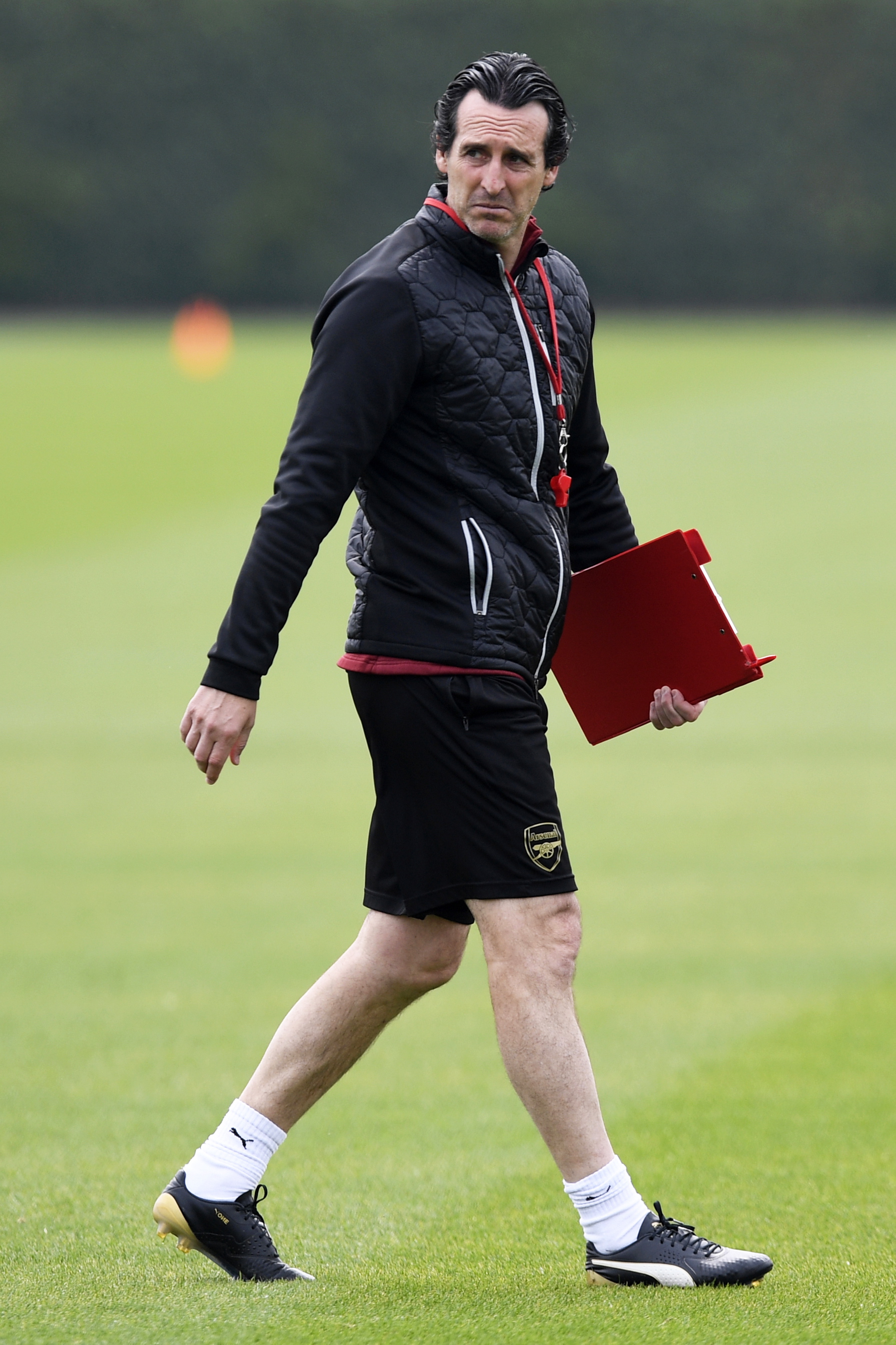 经纪人：国米态度很明确，赛季末再决定德弗赖和阿切尔比未来（经纪人称国米立场清晰：德弗赖、阿切尔比去留将于赛季结束后敲定）